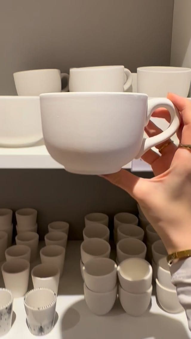 Instagram post from lamooikeramik. This post is in position 6.