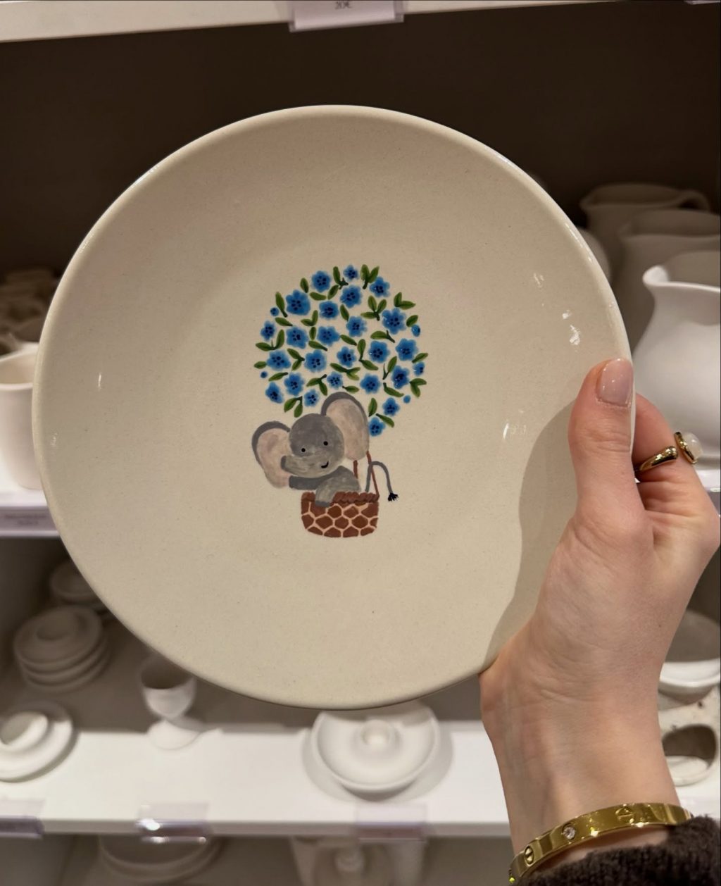 Instagram post from lamooikeramik. This post is in position 4.