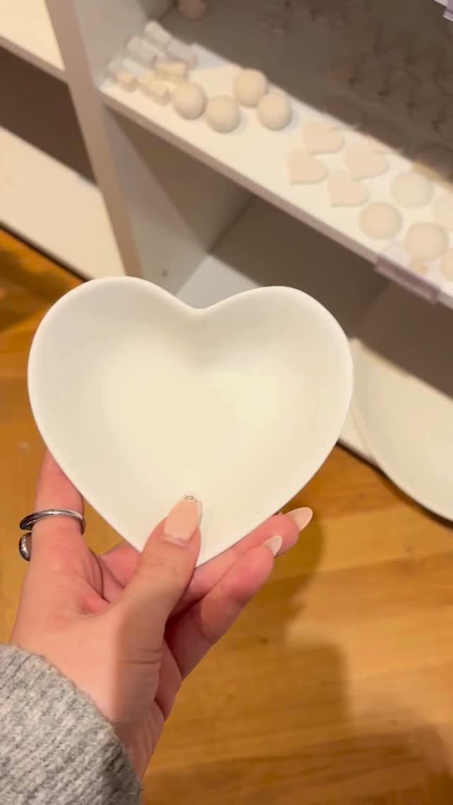 Instagram post from lamooikeramik. This post is in position 7.