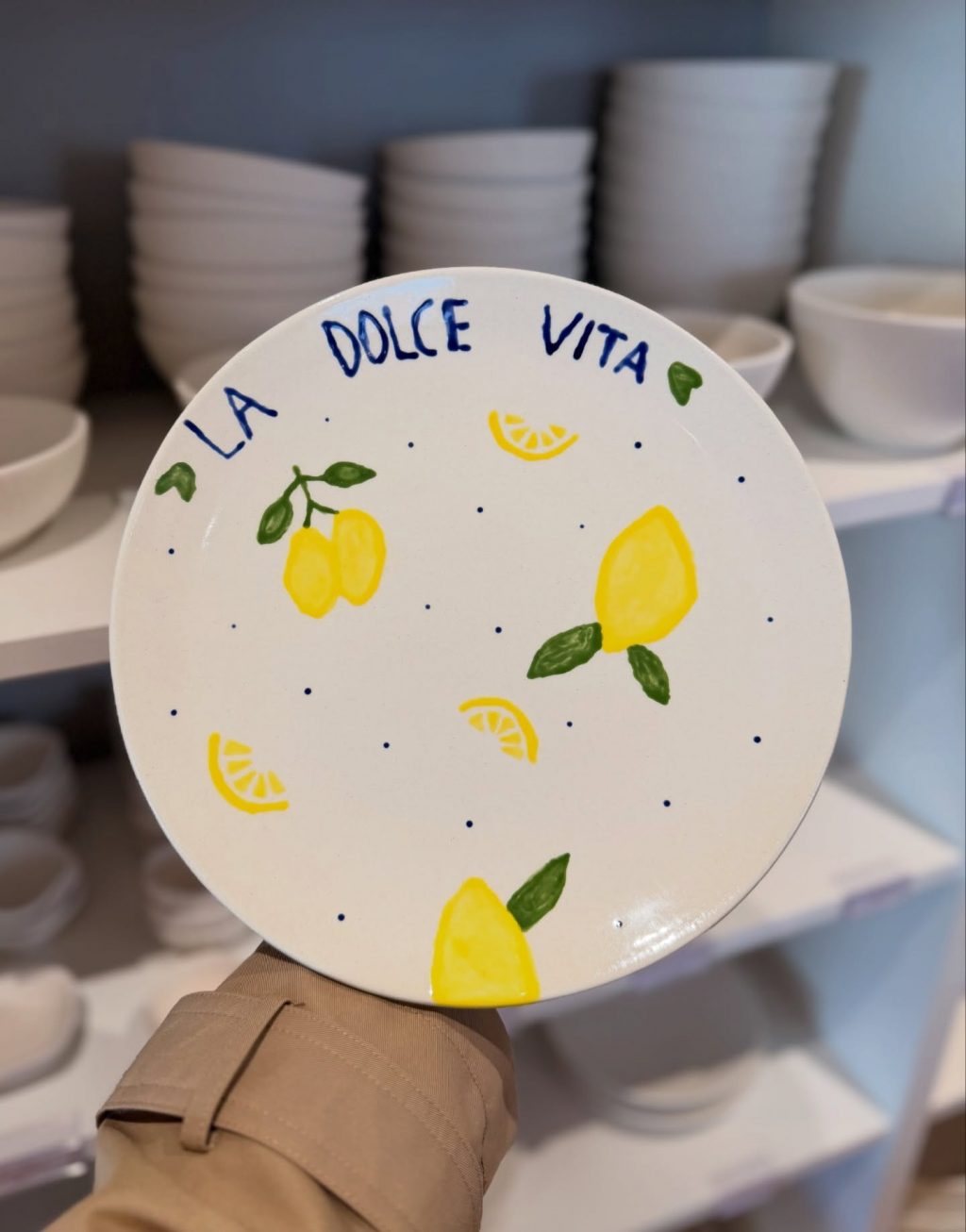 Instagram post from lamooikeramik. This post is in position 9.