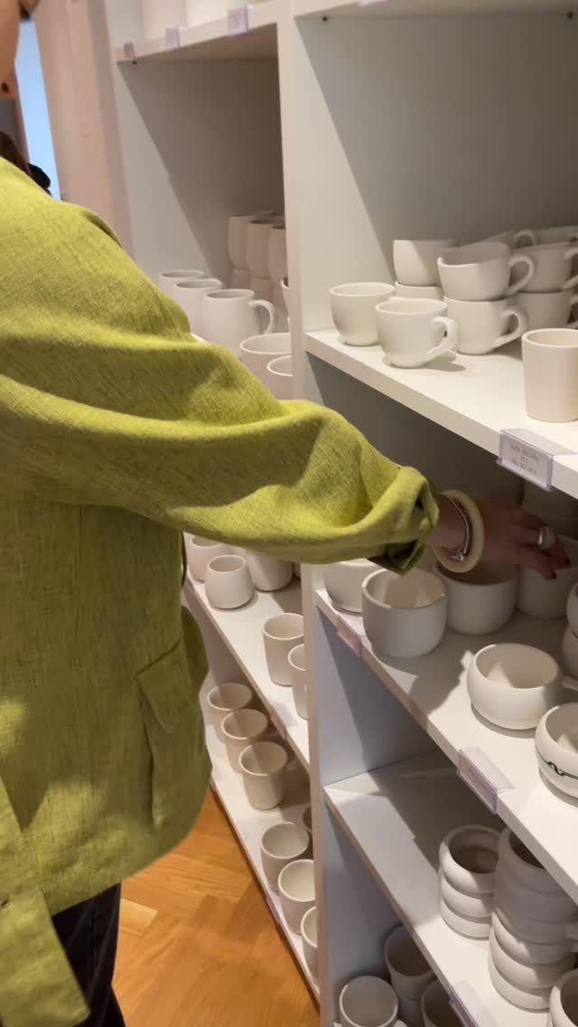 Instagram post from lamooikeramik. This post is in position 0.