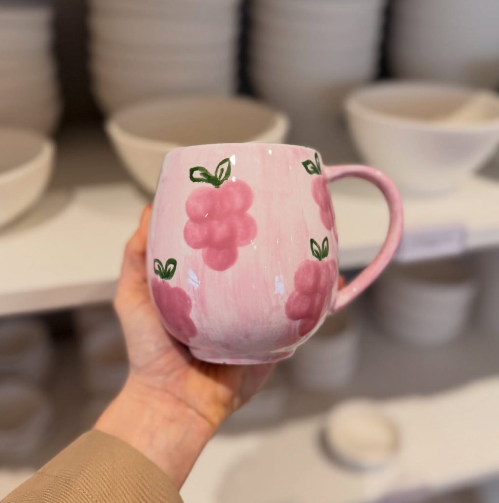 Instagram post from lamooikeramik. This post is in position 1.