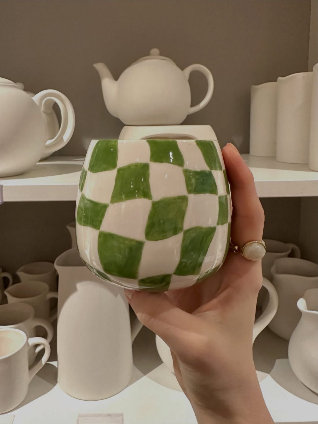 Instagram post from lamooikeramik. This post is in position 4.