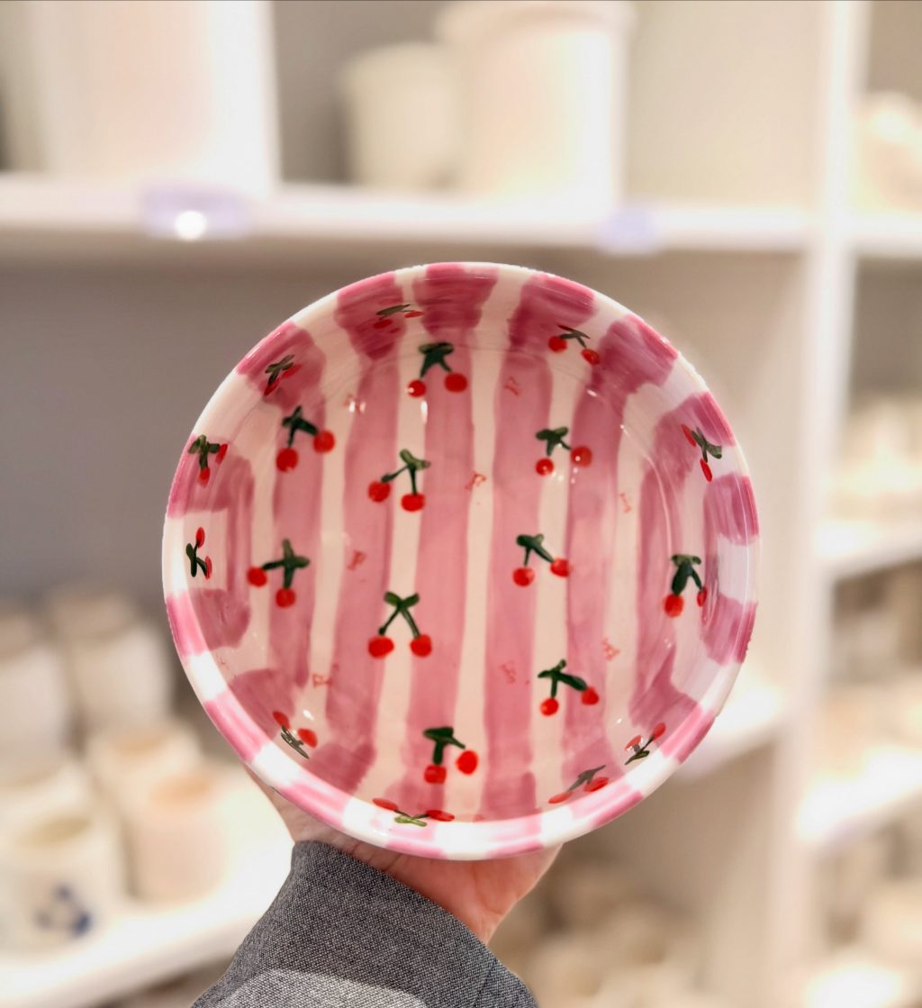 Instagram post from lamooikeramik. This post is in position 2.