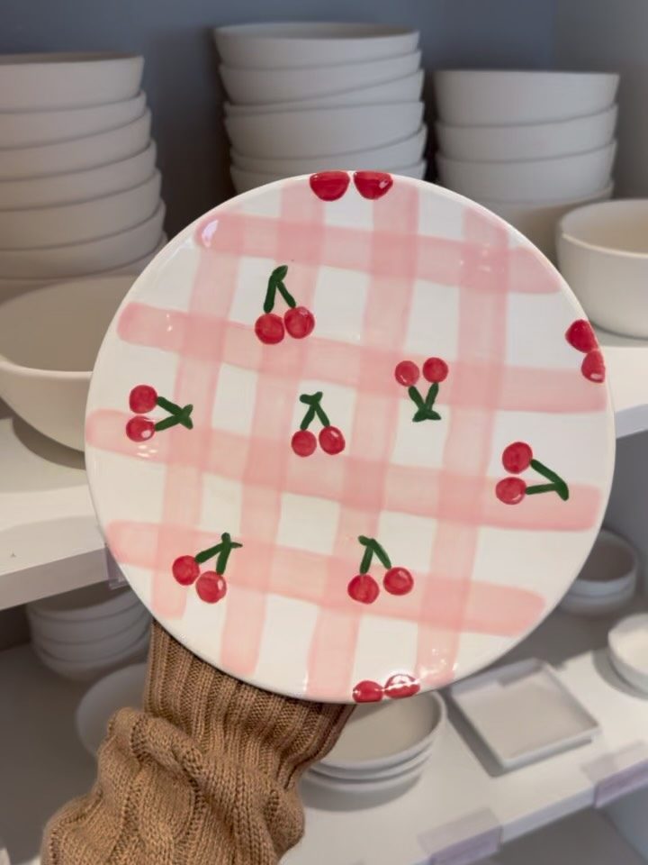 Instagram post from lamooikeramik. This post is in position 1.