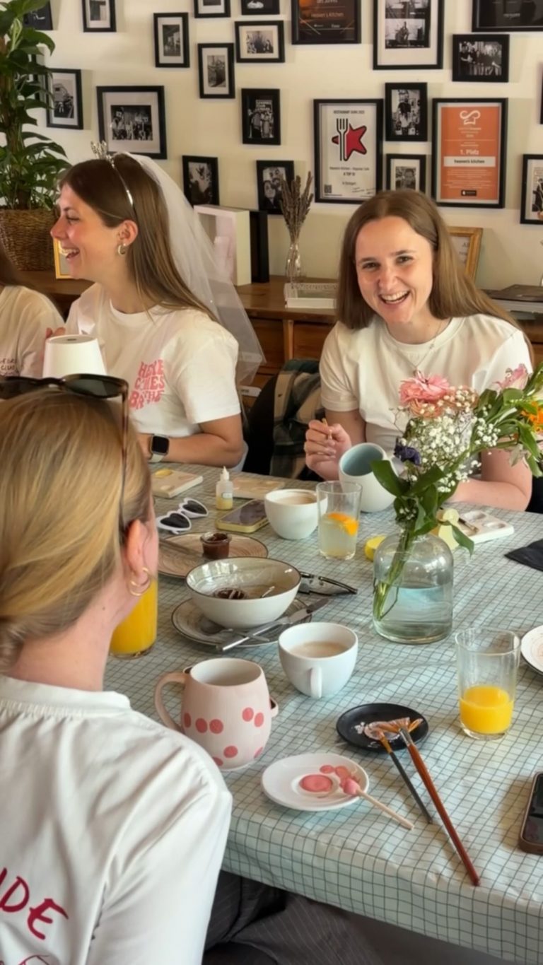 Instagram post from lamooikeramik. This post is in position 1.