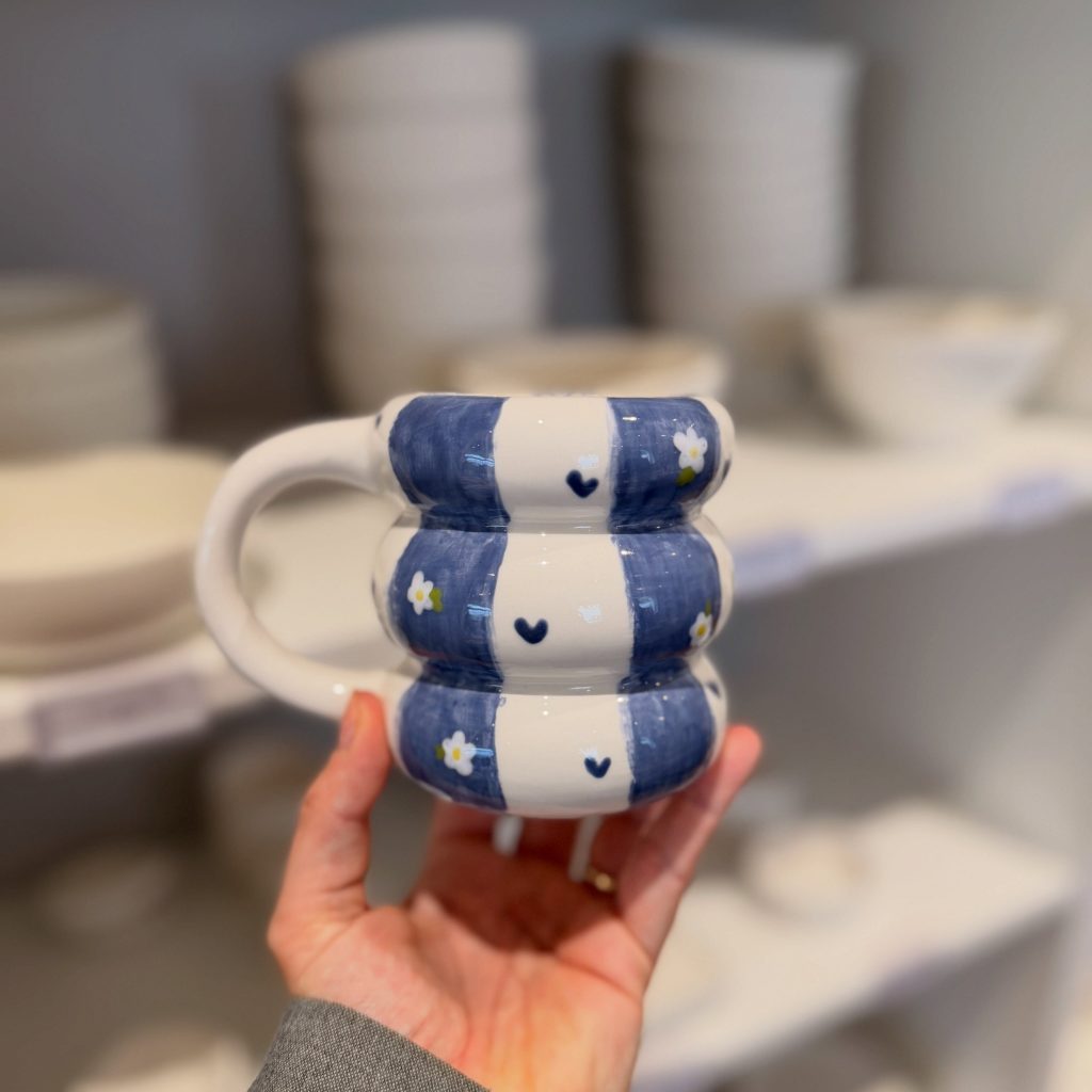 Instagram post from lamooikeramik. This post is in position 7.
