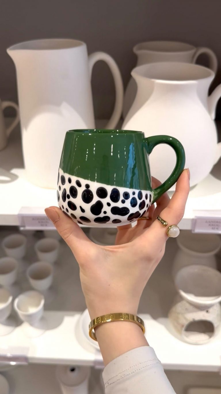 Instagram post from lamooikeramik. This post is in position 4.