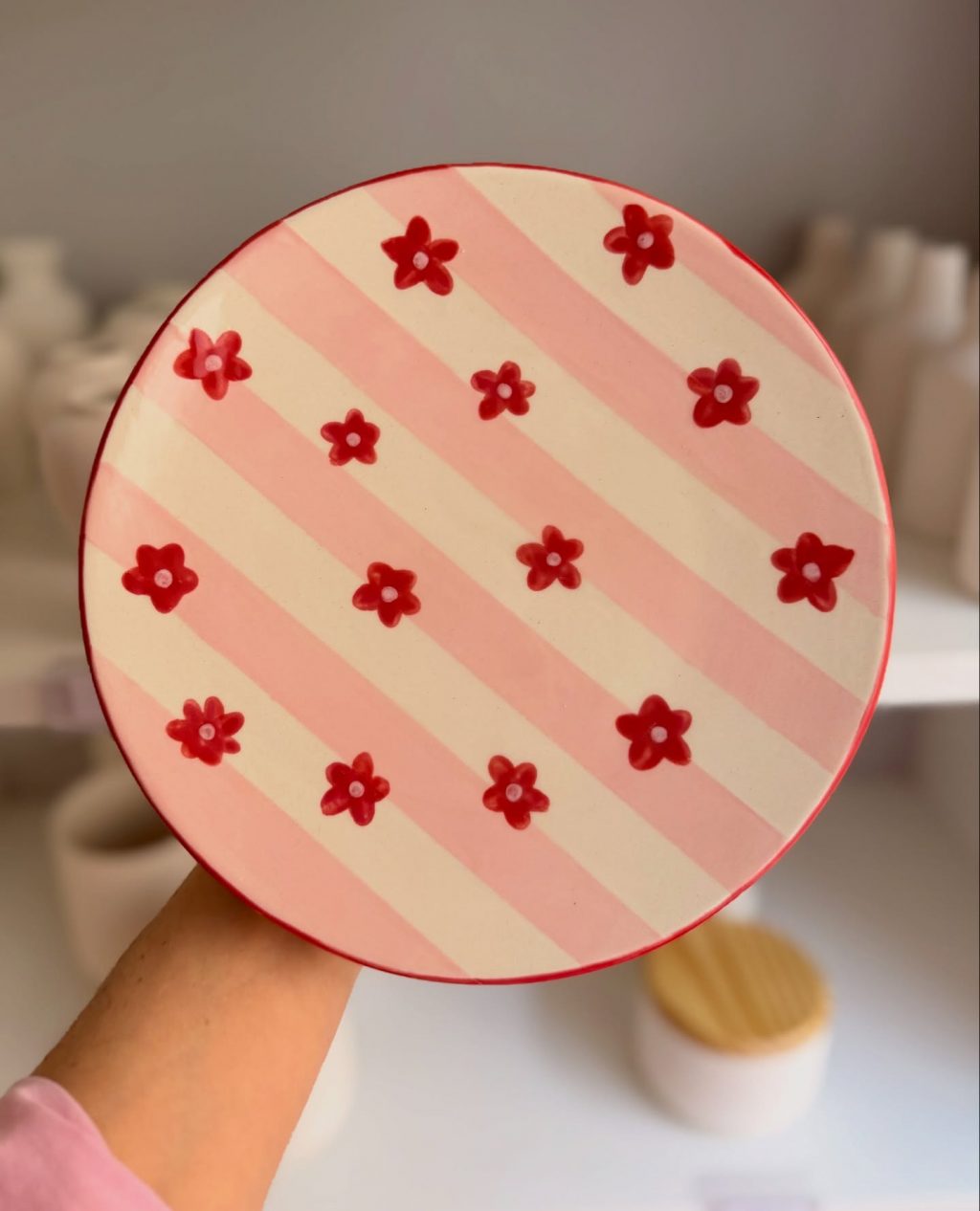 Instagram post from lamooikeramik. This post is in position 2.